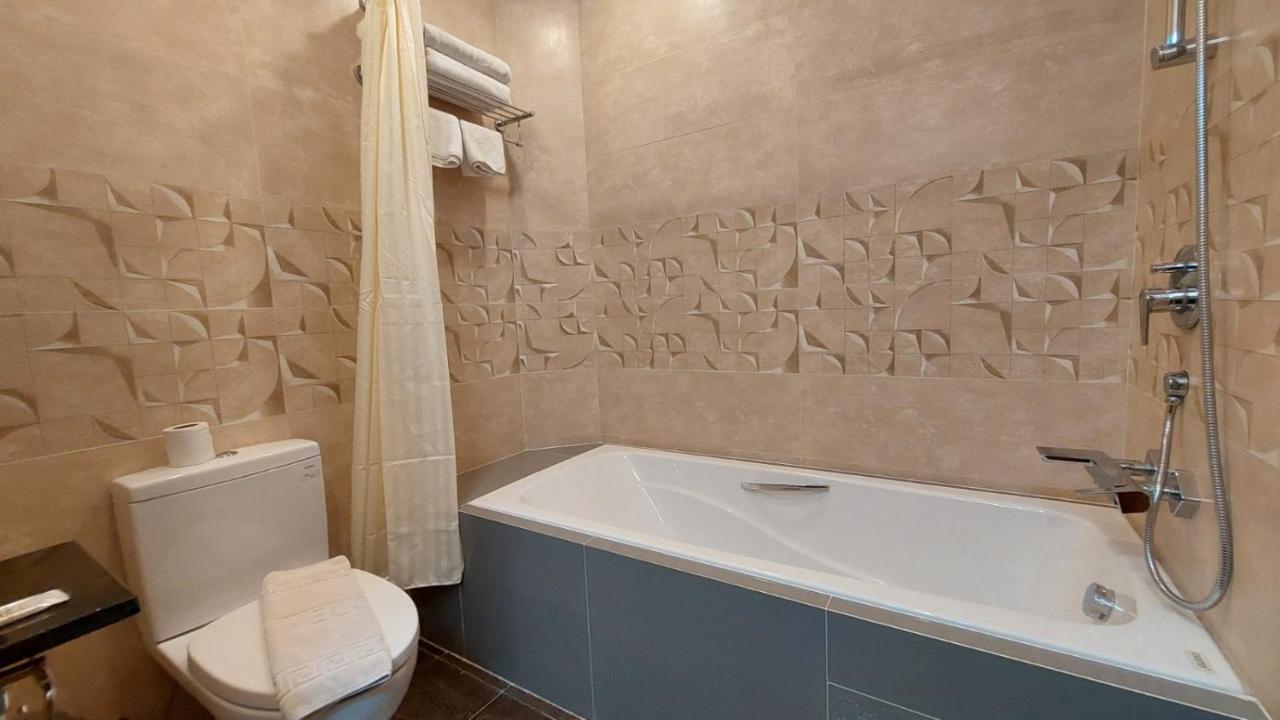 Hotel Grand Galaxy 양곤 외부 사진