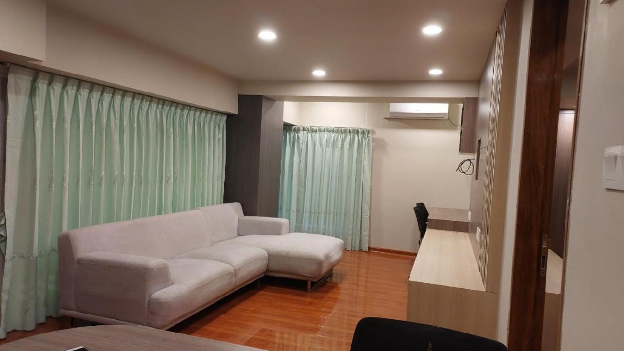 Hotel Grand Galaxy 양곤 외부 사진